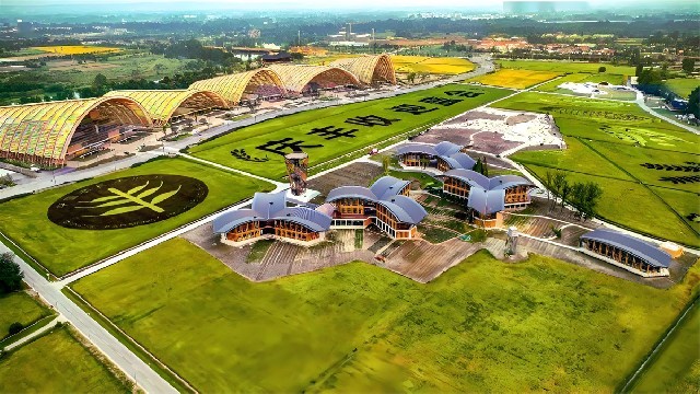 ការធ្វើឲ្យថ្មីនូវថ្នាំលាបរចនាសម្ព័ន្ធបោះពុម្ព 3D នៅសួនបង្ហាញកសិកម្មធៀនហ្វូ ឆេងទូ